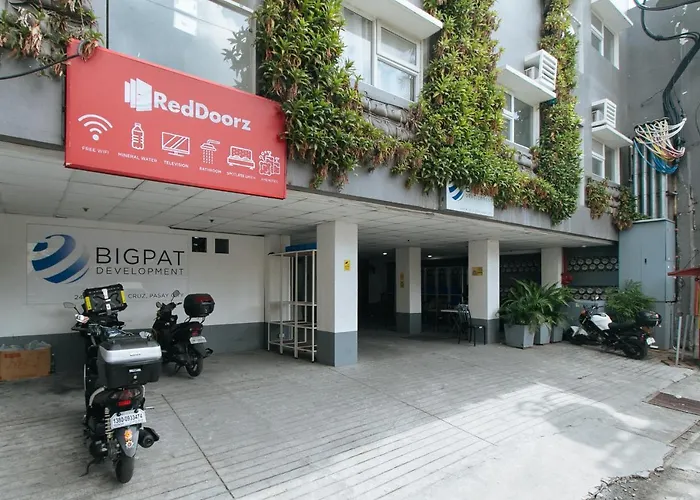 The Hostels Reddoorz At Pasay Centrale