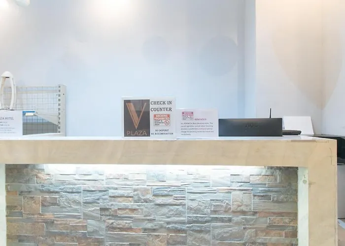 Reddoorz At V Plaza Manila