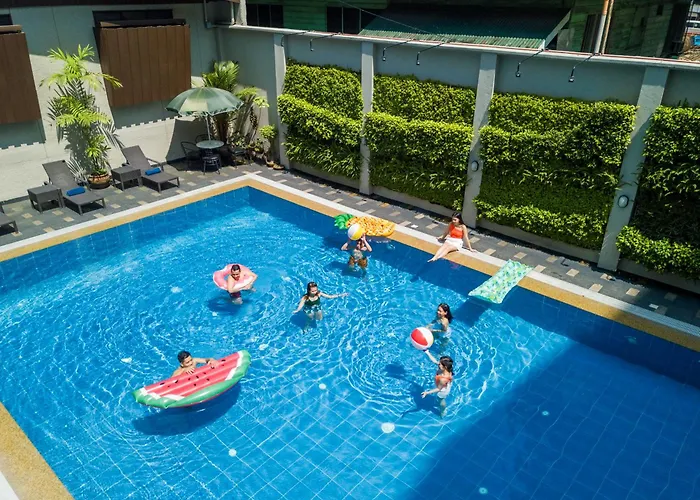 Central hotel: Tropicana Suites